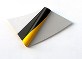 Petite diagonale panoramique 1 - 2014<br><span>Acrylique sur matière plastique, 43 x 26,5 x 3,5cm</span>