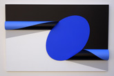 Ovale bleu - 2017<br><span>Acrylique sur matière plastique, 75 x 49 x 5,5 cm</span>